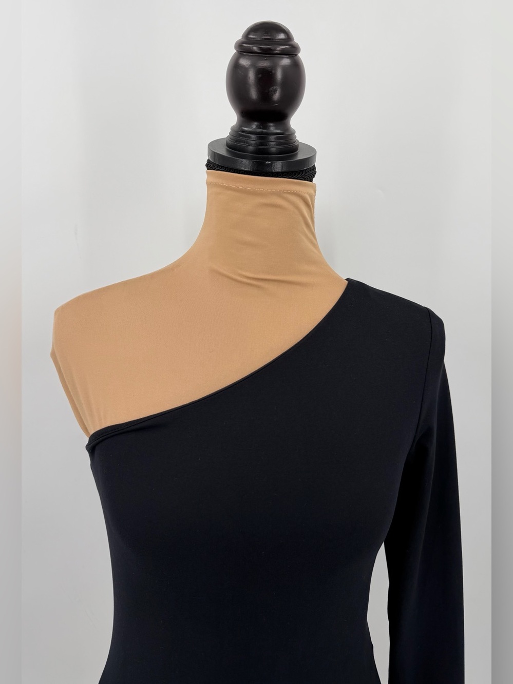 Black One Shoulder Asymmetrical Long Sleeve Going Out Top S date night night out - Picture 5 of 8